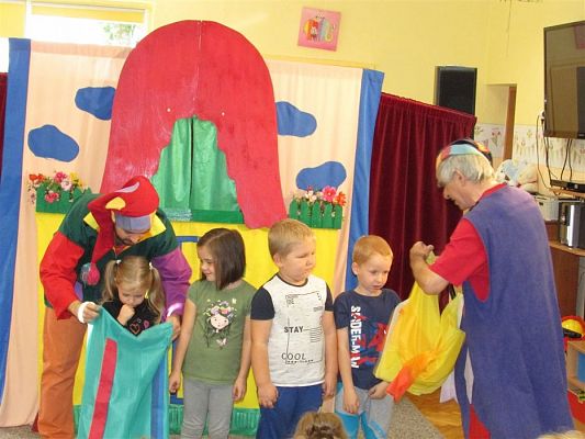 Grafika #16: 24.10.2018 "Lulek i Pulek w teatrze"