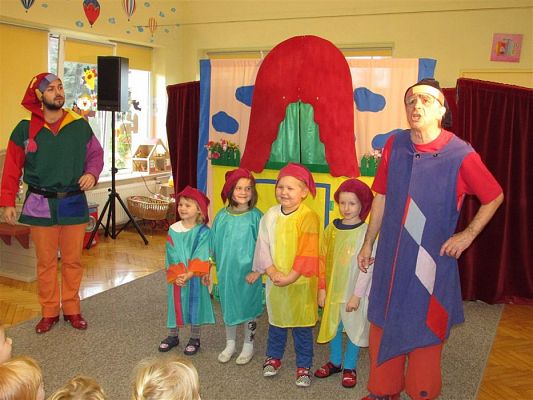 Grafika #18: 24.10.2018 "Lulek i Pulek w teatrze"