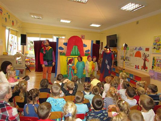 Grafika #19: 24.10.2018 "Lulek i Pulek w teatrze"