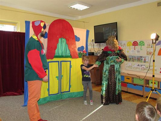 Grafika #35: 24.10.2018 "Lulek i Pulek w teatrze"