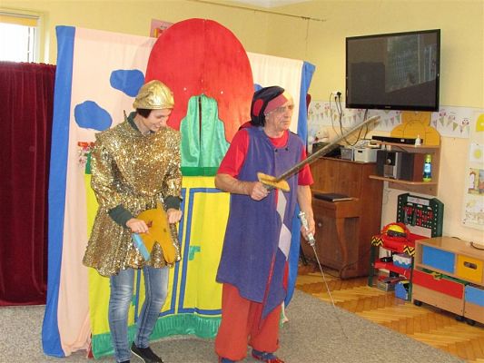 Grafika #43: 24.10.2018 "Lulek i Pulek w teatrze"