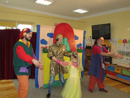 Grafika #48: 24.10.2018 "Lulek i Pulek w teatrze"