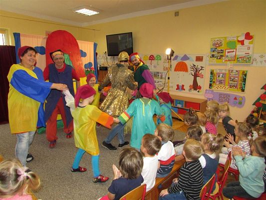 Grafika #50: 24.10.2018 "Lulek i Pulek w teatrze"