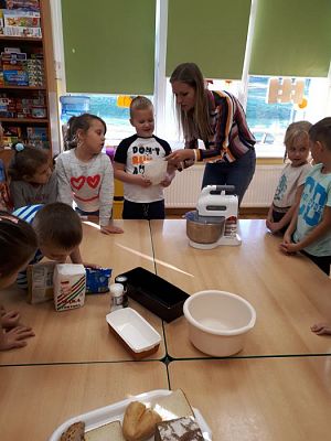 Grafika #4: 17.10.2018 Zajęcia edukacyjne w gr III Od ziarenka do bochenka