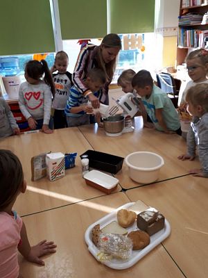 Grafika #10: 17.10.2018 Zajęcia edukacyjne w gr III Od ziarenka do bochenka