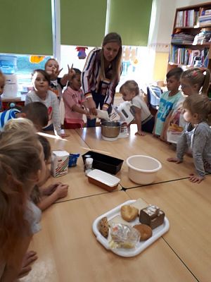 Grafika #14: 17.10.2018 Zajęcia edukacyjne w gr III Od ziarenka do bochenka