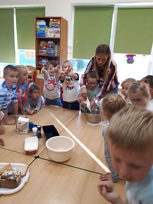 Grafika #21: 17.10.2018 Zajęcia edukacyjne w gr III Od ziarenka do bochenka