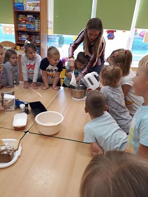 Grafika #23: 17.10.2018 Zajęcia edukacyjne w gr III Od ziarenka do bochenka