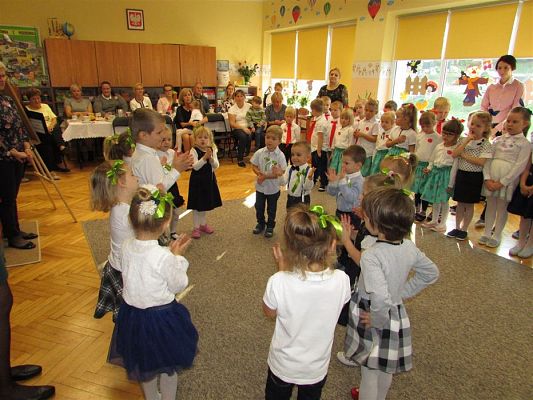 Grafika #45: 11.10.2018 Dzień Edukacji Narodowej w naszym przedszkolu