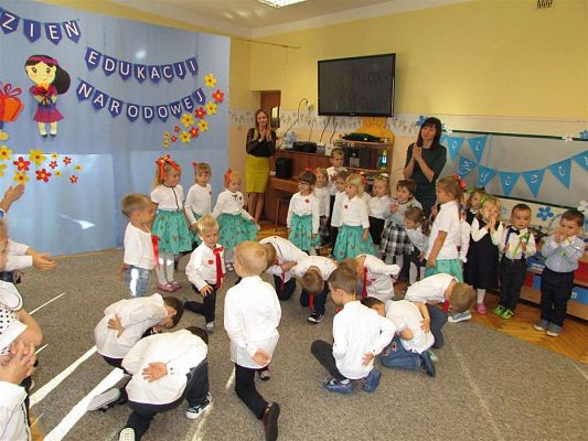 Grafika #53: 11.10.2018 Dzień Edukacji Narodowej w naszym przedszkolu