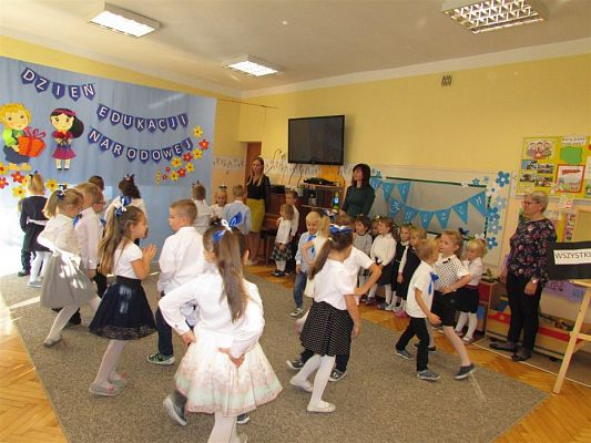Grafika #62: 11.10.2018 Dzień Edukacji Narodowej w naszym przedszkolu