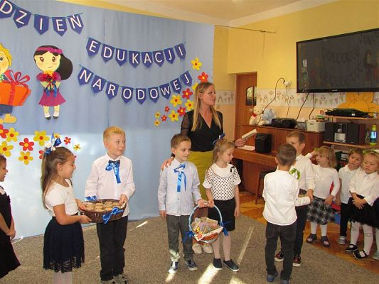 Grafika #64: 11.10.2018 Dzień Edukacji Narodowej w naszym przedszkolu