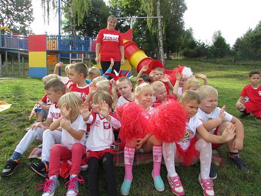 Grafika #3: 20.09.2018 "Piękna Nasza Polska Cała" - konkurencje sportowe pn."Biało-czerwoni"