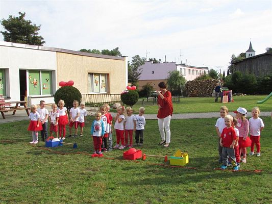 Grafika #14: 20.09.2018 "Piękna Nasza Polska Cała" - konkurencje sportowe pn."Biało-czerwoni"
