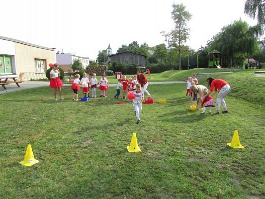 Grafika #20: 20.09.2018 "Piękna Nasza Polska Cała" - konkurencje sportowe pn."Biało-czerwoni"