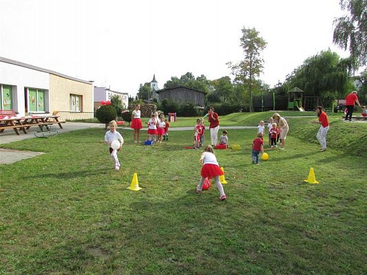 Grafika #23: 20.09.2018 "Piękna Nasza Polska Cała" - konkurencje sportowe pn."Biało-czerwoni"