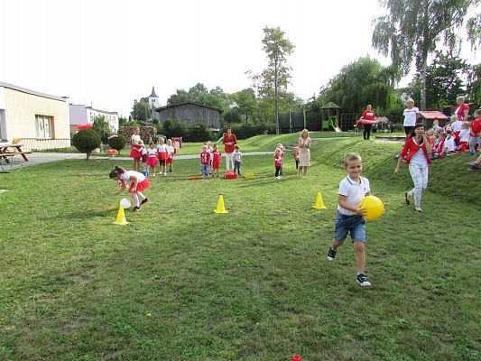 Grafika #25: 20.09.2018 "Piękna Nasza Polska Cała" - konkurencje sportowe pn."Biało-czerwoni"