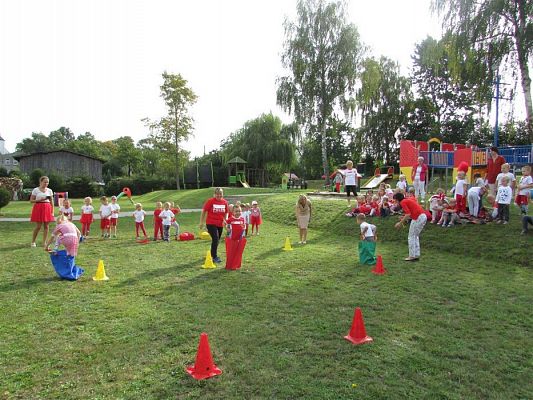 Grafika #30: 20.09.2018 "Piękna Nasza Polska Cała" - konkurencje sportowe pn."Biało-czerwoni"