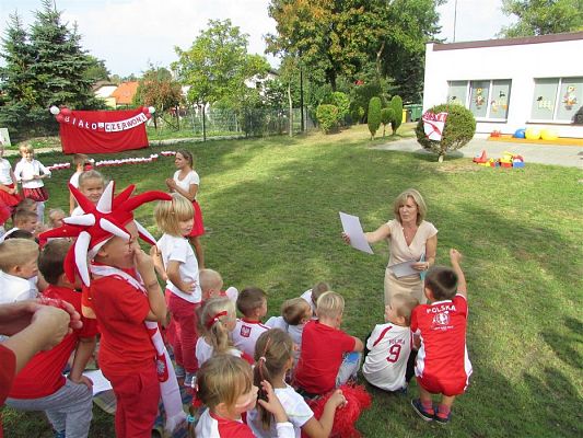 Grafika #48: 20.09.2018 "Piękna Nasza Polska Cała" - konkurencje sportowe pn."Biało-czerwoni"