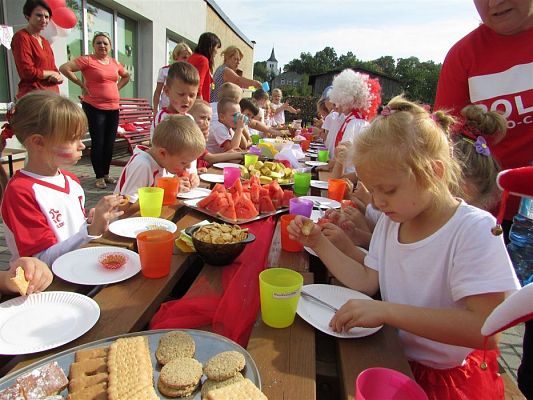 Grafika #57: 20.09.2018 "Piękna Nasza Polska Cała" - konkurencje sportowe pn."Biało-czerwoni"