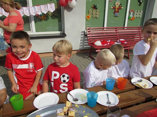 Grafika #68: 20.09.2018 "Piękna Nasza Polska Cała" - konkurencje sportowe pn."Biało-czerwoni"