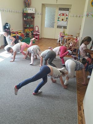 Grafika #2: Zakończenie zajęć kółka tanecznego "Tańczące Brzdące" w gr.II prowadzonych przez panią Annę Iwicką