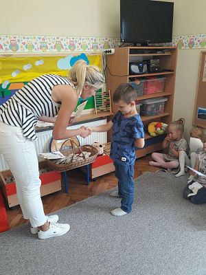 Grafika #15: Zakończenie zajęć kółka tanecznego "Tańczące Brzdące" w gr.II prowadzonych przez panią Annę Iwicką