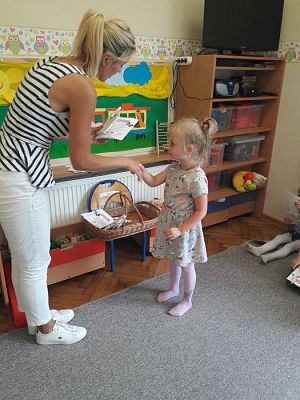 Grafika #23: Zakończenie zajęć kółka tanecznego "Tańczące Brzdące" w gr.II prowadzonych przez panią Annę Iwicką