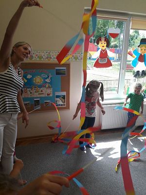 Grafika #33: Zakończenie zajęć kółka tanecznego "Tańczące Brzdące" w gr.II prowadzonych przez panią Annę Iwicką