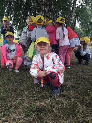 Grafika #17: 14.06.2018 Wizyta w sklepie odzieżowym u mamy Nikoli