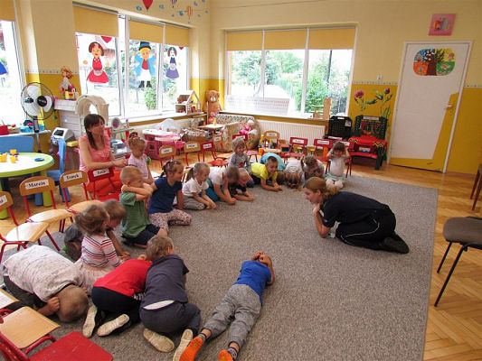 Grafika #8: 12.06.2018 Spotkanie z policjantką nt."Bezpieczne wakacje"