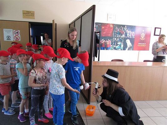 Grafika #69: 09.05.2018 Przedstawienie pt."Teatr magicznych baniek"