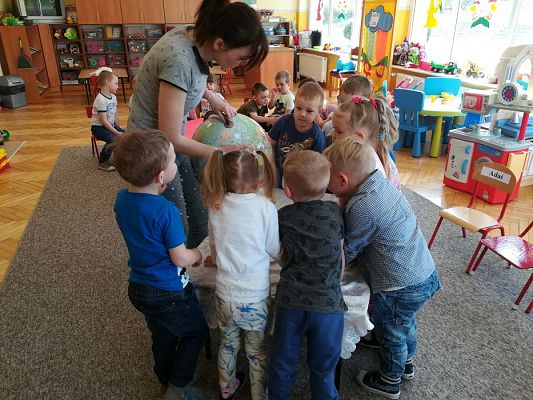 Grafika #28: 27.04.2018 Quiz wiedzy o Polsce w gr. I