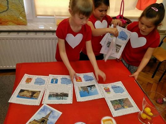 Grafika #14: 27.04.2018r. Cykl zajęć Polska moj kraj w gr. II