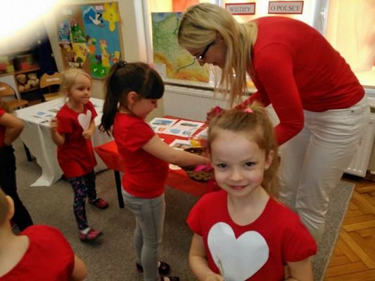 Grafika #15: 27.04.2018r. Cykl zajęć Polska moj kraj w gr. II