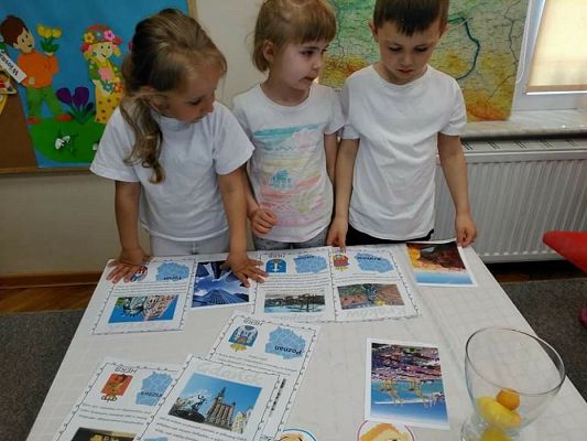 Grafika #36: 27.04.2018r. Cykl zajęć Polska moj kraj w gr. II