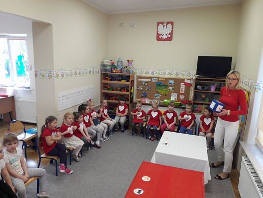 Grafika #38: 27.04.2018r. Cykl zajęć Polska moj kraj w gr. II