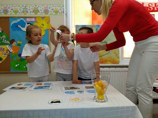 Grafika #63: 27.04.2018r. Cykl zajęć Polska moj kraj w gr. II