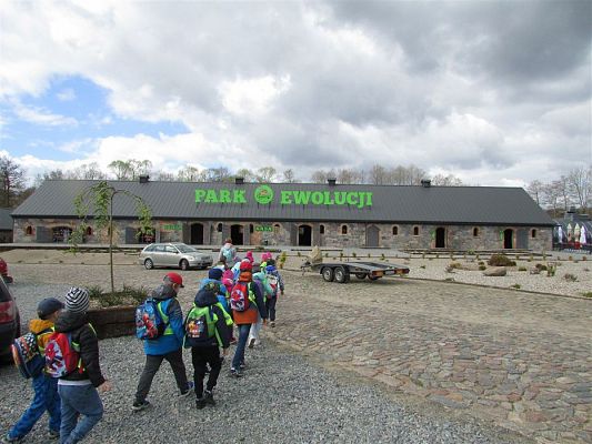 Grafika #3: 27.04.2018 Wycieczka do Parku Ewolucji w Sławutówku cz.I