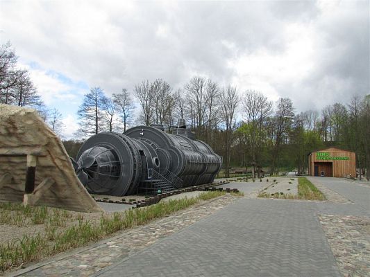 Grafika #12: 27.04.2018 Wycieczka do Parku Ewolucji w Sławutówku cz.I