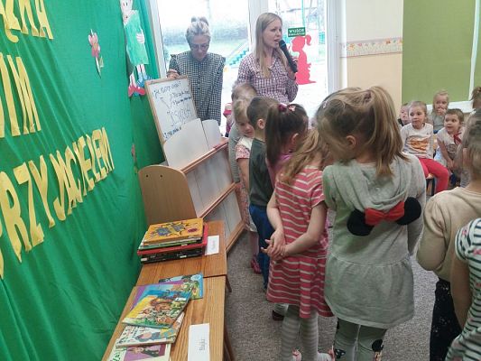 Grafika #12: 23.04.2018r. Światowy Dzień Książki