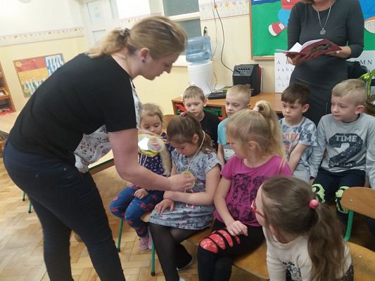 Grafika #17: 23.04.2018r. Światowy Dzień Książki