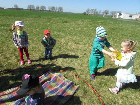 Grafika #77: 20.04.2018 Obchodzimy Światowy Dzień Ziemi cz.II