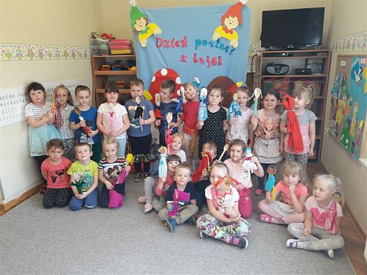 Grafika #20: 18.04.2018 Dzień Postaci z Bajek w naszym przedszkolu