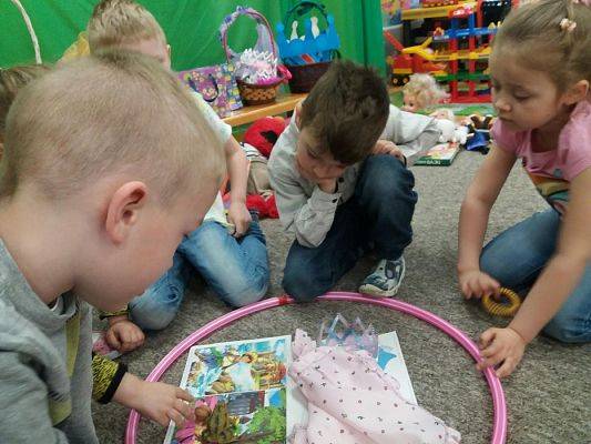 Grafika #42: 18.04.2018 Dzień Postaci z Bajek w naszym przedszkolu