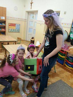 Grafika #44: 18.04.2018 Dzień Postaci z Bajek w naszym przedszkolu