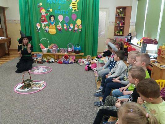 Grafika #68: 18.04.2018 Dzień Postaci z Bajek w naszym przedszkolu