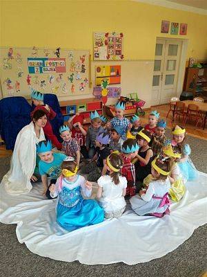 Grafika #87: 18.04.2018 Dzień Postaci z Bajek w naszym przedszkolu