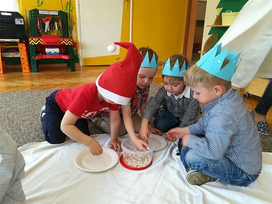 Grafika #111: 18.04.2018 Dzień Postaci z Bajek w naszym przedszkolu