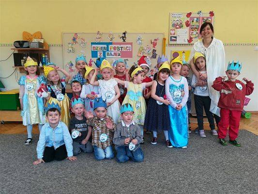 Grafika #124: 18.04.2018 Dzień Postaci z Bajek w naszym przedszkolu